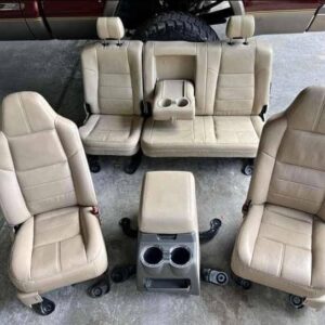 Ford Superduty Tan leather seats and console